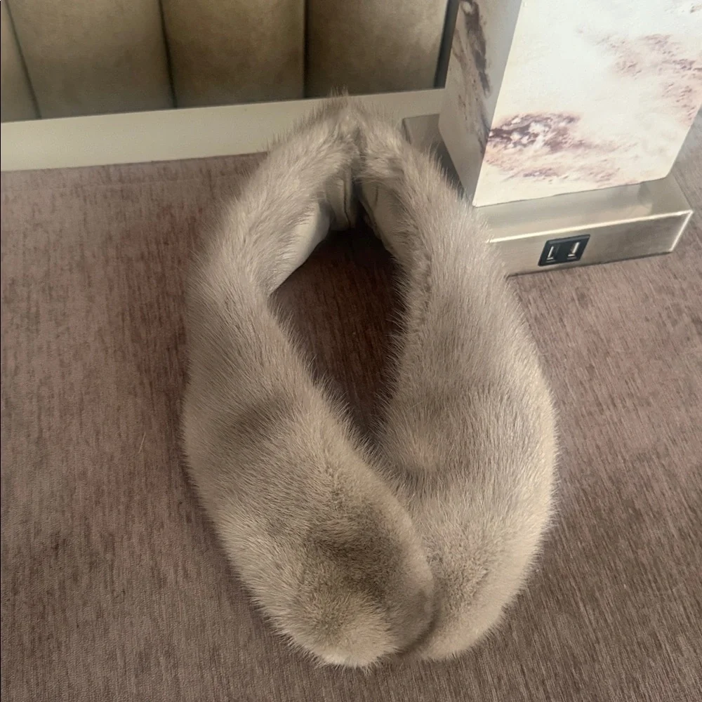 Real mink fur collar clip on